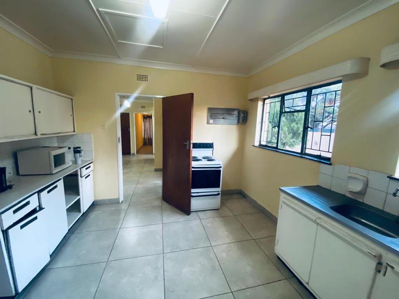 To Let 5 Bedroom Property for Rent in Kathu Northern Cape